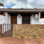 El Pueblo De Leo 5*