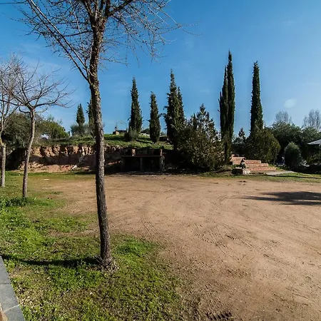 El Pueblo De Leo 5*
