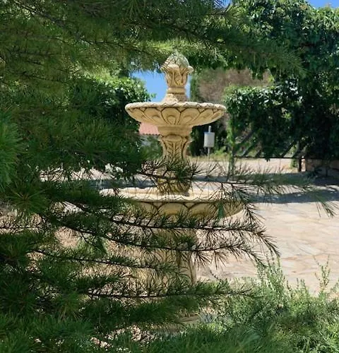 El Pueblo De Leo Resort